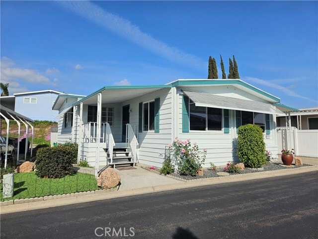 property at 2851 Rolling Hills Dr