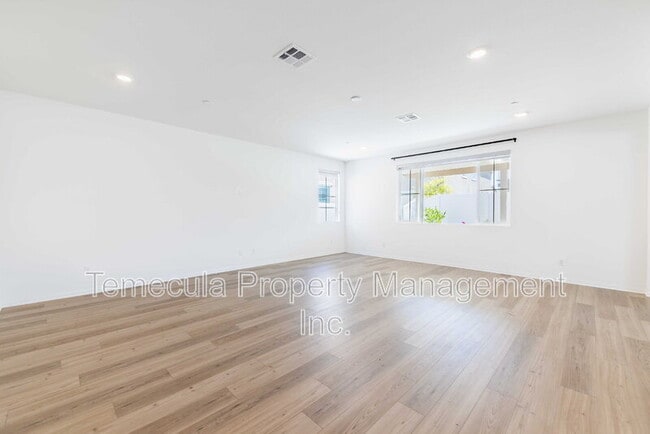 1816 Tapaderos St in Hemet, CA - Building Photo - Building Photo