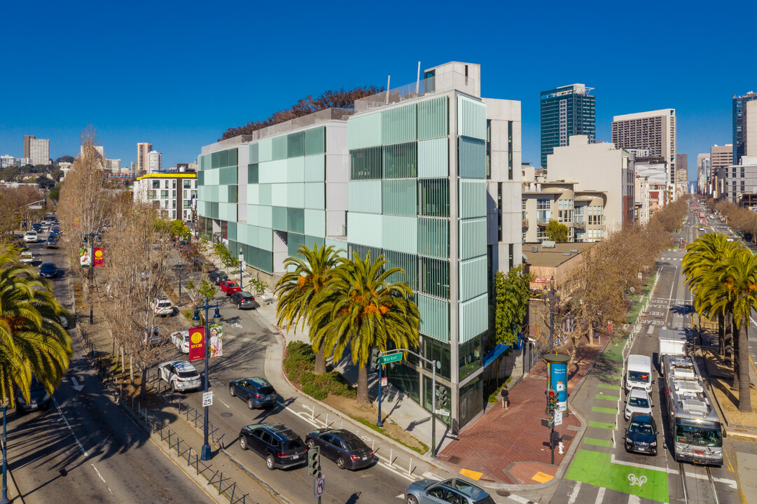 8 Octavia in San Francisco, CA - Building Photo