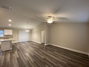 20 Locust Loop Dr in Ocala, FL - Building Photo - Building Photo