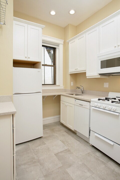 56 Charlesgate E, Unit 141 in Boston, MA - Building Photo