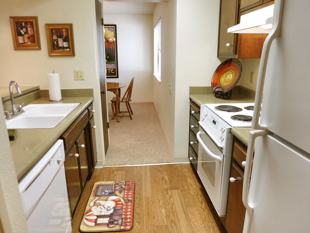 Oakbrook Apartments Modesto, CA Apartments For Rent