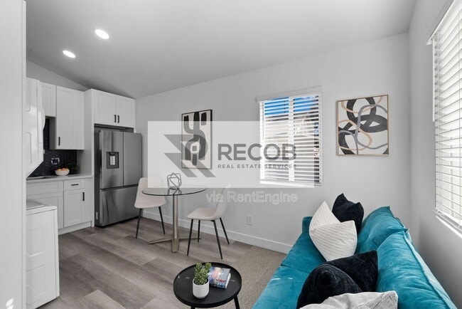 1638 Elm Ave in San Diego, CA - Building Photo - Building Photo