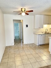 Casa Niagara in San Diego, CA - Building Photo - Interior Photo