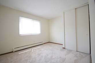 2016 Grand Ave S in Minneapolis, MN - Building Photo - Interior Photo