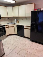 108 Oakwood Ave in West Hartford, CT - Building Photo - Building Photo