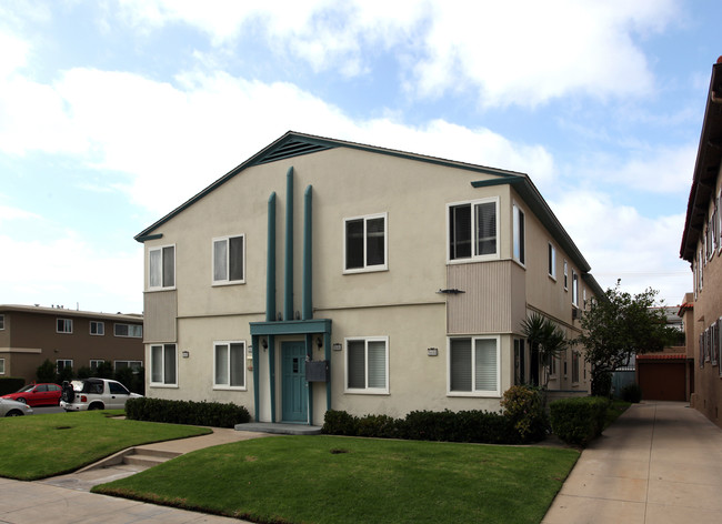 Crown Apartments in San Diego, CA - Foto de edificio - Building Photo