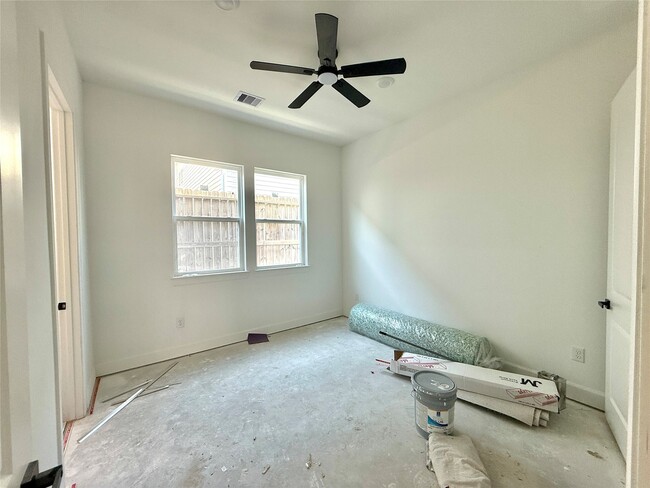 9428 Campbell Rd in Houston, TX - Building Photo - Building Photo