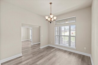 515 Vale Loop in Crestview, FL - Building Photo - Building Photo