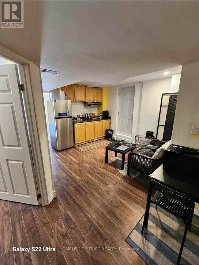 1688 Spencely Dr in Oshawa, ON - Building Photo - Building Photo