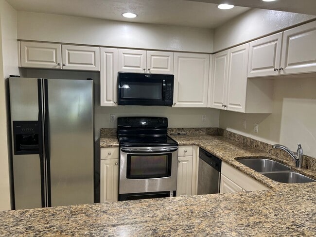 3430 Santa Barbara Blvd S in Cape Coral, FL - Building Photo - Building Photo