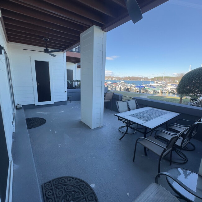 property at 18713 Vineyard Point Ln