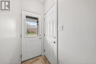 39 Kay Cres in Guelph, ON - Building Photo - Building Photo