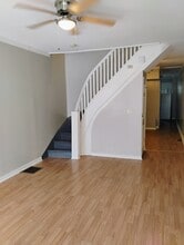 908 E Preston St in Baltimore, MD - Foto de edificio - Building Photo