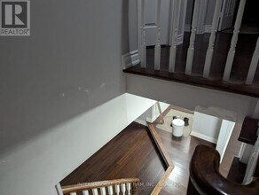 28 Hettersley Dr in Ajax, ON - Building Photo - Building Photo