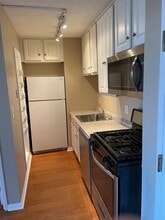 1750 N Marywood Ave, Unit 301 in Aurora, IL - Building Photo - Building Photo