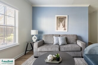 6533 Patti Dr in Corpus Christi, TX - Foto de edificio - Building Photo