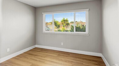 340 Mokelumne Dr in Vallejo, CA - Foto de edificio - Building Photo