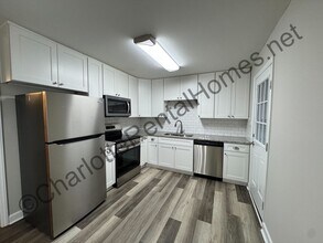 9701 Feldbank Dr in Charlotte, NC - Building Photo - Building Photo