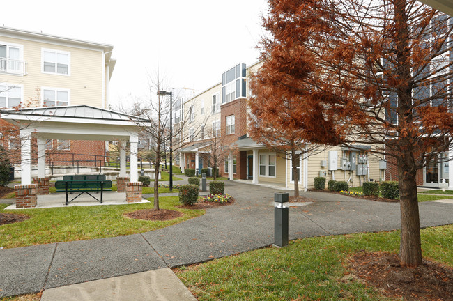 Carlton Place Apartments in Raleigh, NC - Foto de edificio - Building Photo