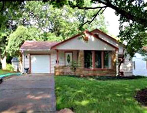 property at 1011 N Busey Ave