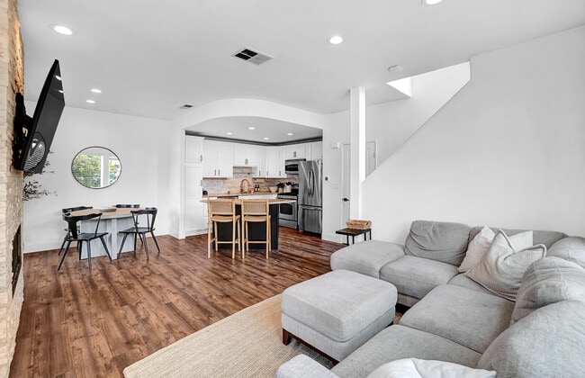 83 White Sands, Unit 83 White Sands in Coto De Caza, CA - Foto de edificio - Building Photo