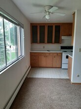 1363 County B Rd W, Unit 1363 in Roseville, MN - Foto de edificio - Building Photo
