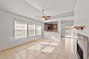 8510 Gatlinburg Dr in Fort Worth, TX - Building Photo