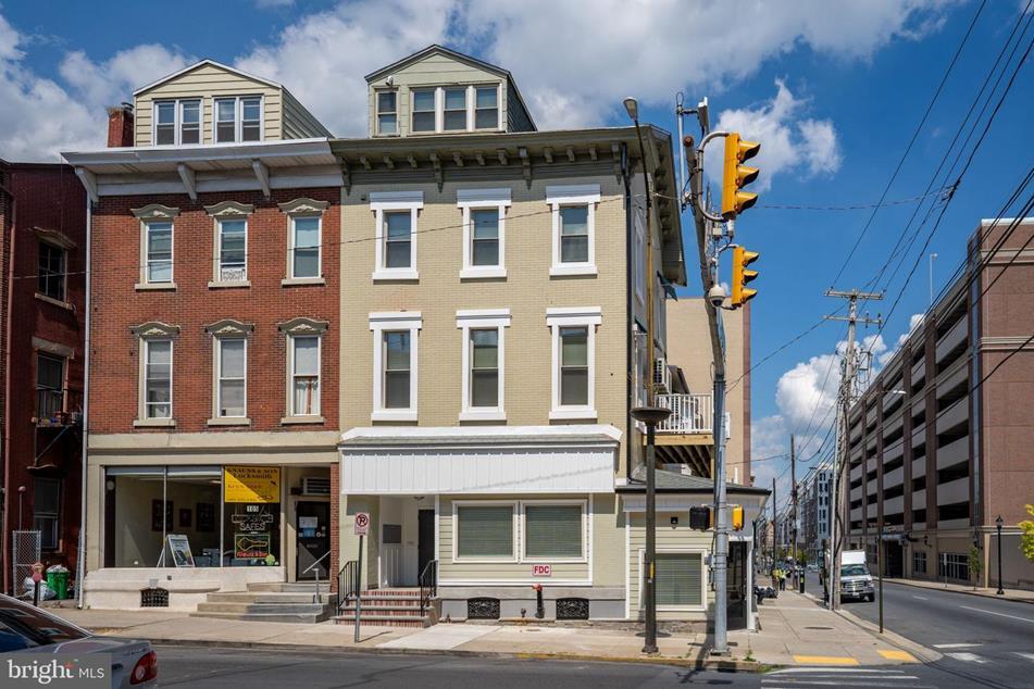 101 N 8th St in Allentown, PA - Foto de edificio