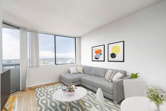 1228 Nicola St in Vancouver, BC - Building Photo - Building Photo