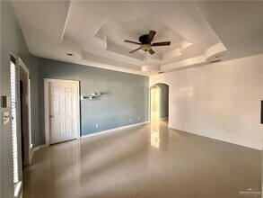 9 Raquel Ave in McAllen, TX - Building Photo - Building Photo