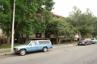 PepperTree Apartments in Panorama City, CA - Building Photo - Building Photo