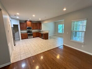 395 Goodman Dr in Gallatin, TN - Building Photo - Building Photo