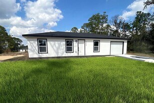 4252 Thunderbird Rd in Sebring, FL - Building Photo