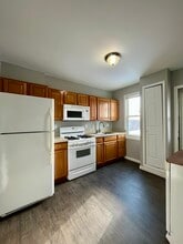 1057 Eureka Rd in Wyandotte, MI - Building Photo - Building Photo