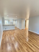 15805 Waynita Way NE, Unit D207 in Bothell, WA - Building Photo - Building Photo