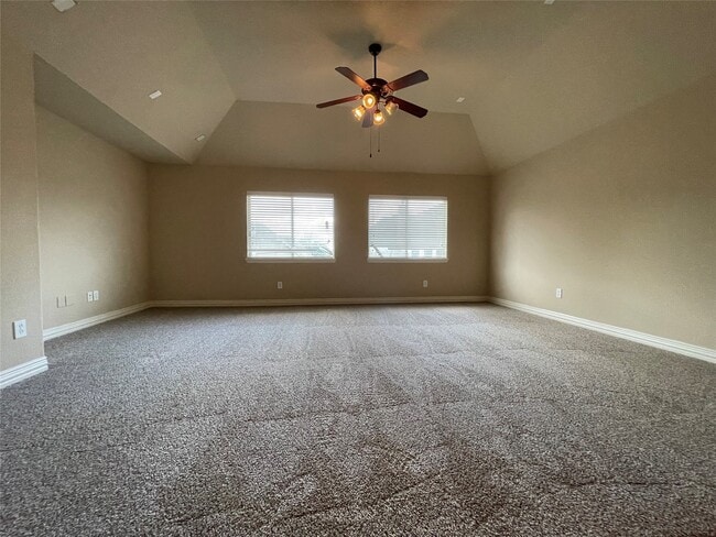 11902 Cedar Creek Dr