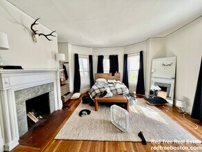 27 Orkney Rd, Unit 2 in Boston, MA - Foto de edificio - Building Photo