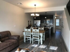 106 Broken Pine Ln, Unit 106 in Mccall, ID - Building Photo - Building Photo