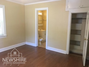 24 Prancer Ave in Greenville, SC - Foto de edificio - Building Photo