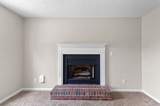 1508 Quail Hollow Ct in Fayetteville, NC - Building Photo - Building Photo