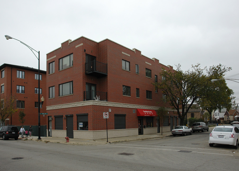 828 W 31st St in Chicago, IL - Building Photo