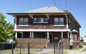 1427 5th Ave in Oakland, CA - Foto de edificio - Building Photo