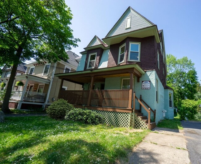property at 209 Harvard Pl