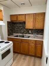 113 Main St E, Unit Unit #3 in Menomonie, WI - Building Photo - Building Photo