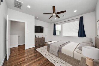 310 Eado Park Cir in Houston, TX - Building Photo - Building Photo
