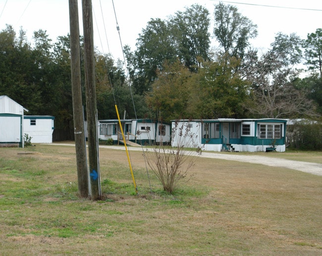 8676 Sharon Ln in Pensacola, FL - Building Photo - Building Photo