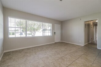 1916 Colton Dr in Orlando, FL - Foto de edificio - Building Photo