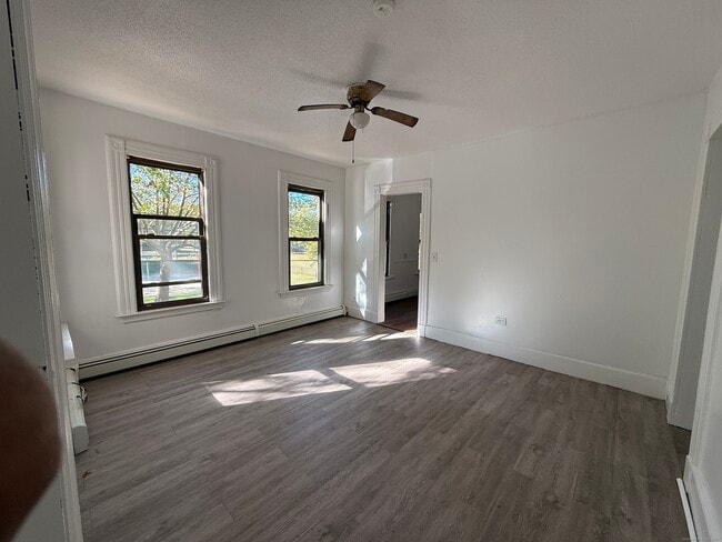 113 Ivy St in New Haven, CT - Building Photo - Building Photo