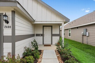 2408 Bray Head Dr in Conroe, TX - Foto de edificio - Building Photo